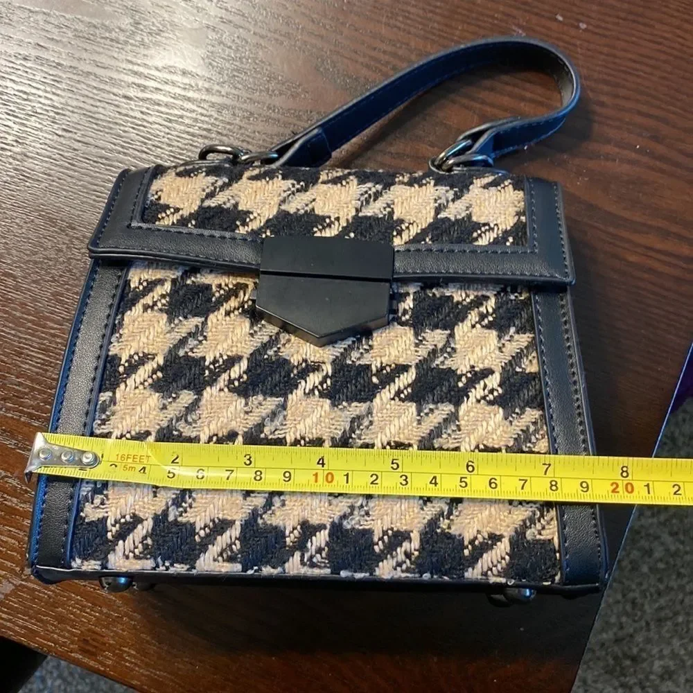 HOUNDSTOOTH CROSS BODY BAG - Picture 3 of 5
